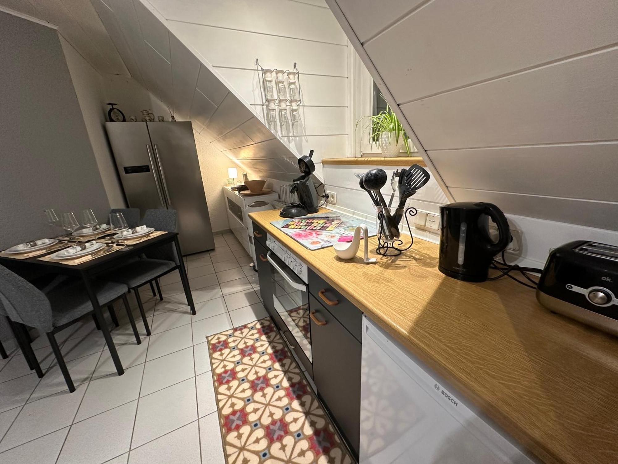 Lejlighed Zentrale Maisonette Mit Buero & Parkplatz